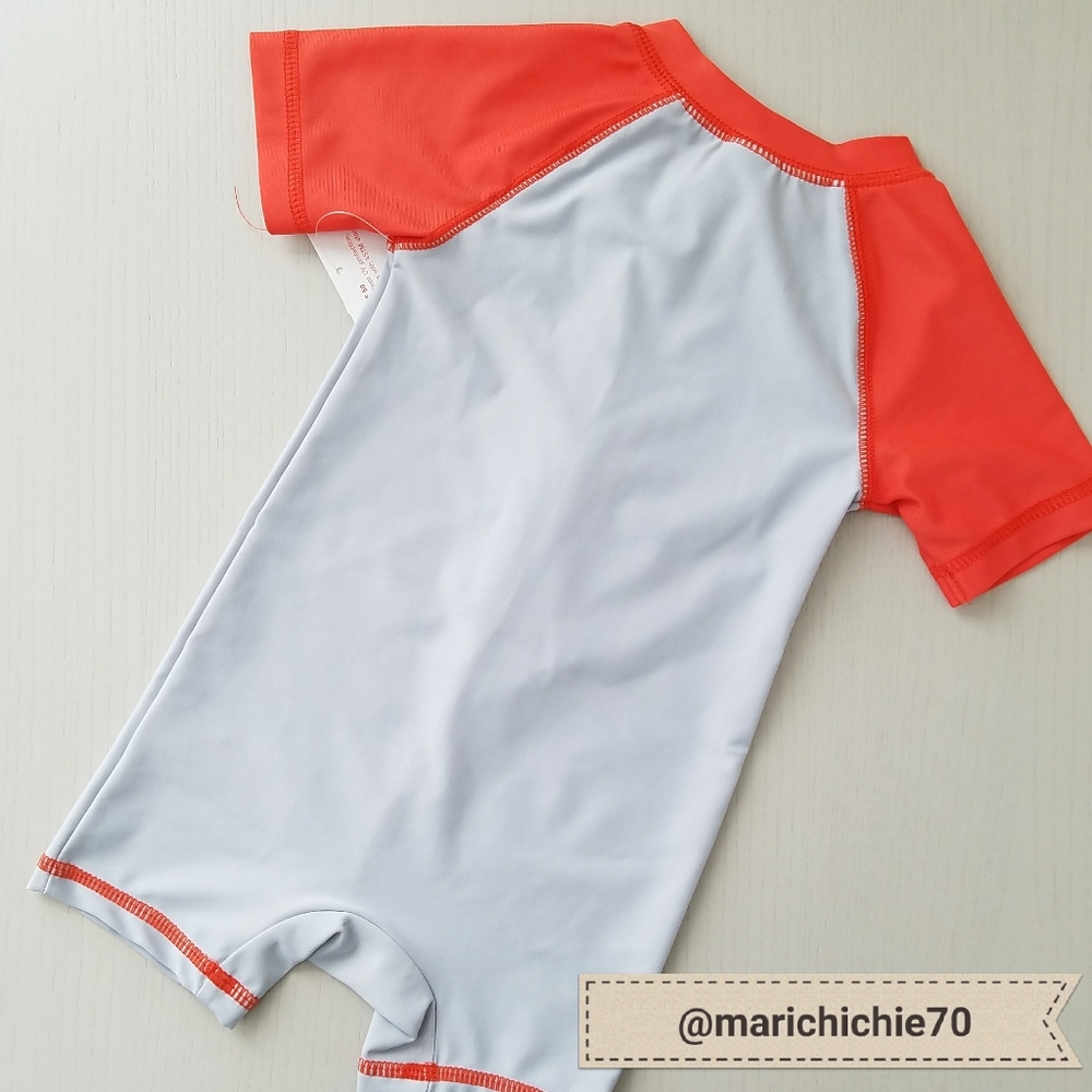 Old Navy Boys' Swimwear - Picture 2 of 3